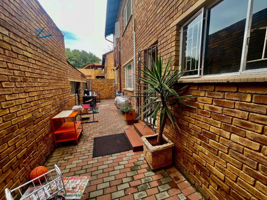 3 Bedroom Property for Sale in Terenure Gauteng