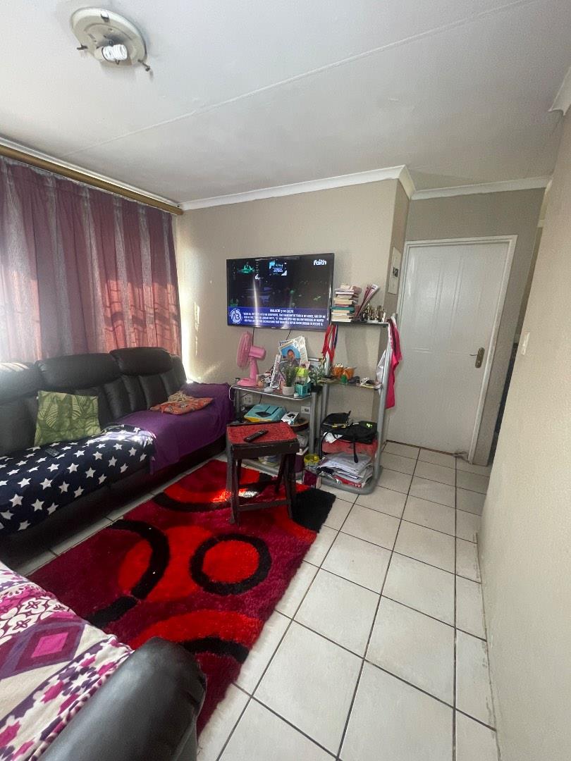 1 Bedroom Property for Sale in Terenure Gauteng