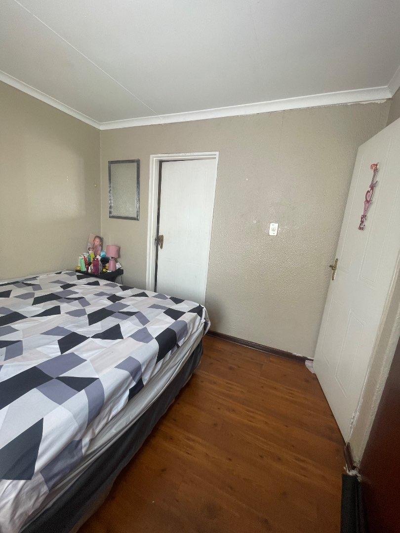 1 Bedroom Property for Sale in Terenure Gauteng