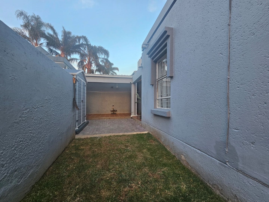 2 Bedroom Property for Sale in Radiokop Gauteng