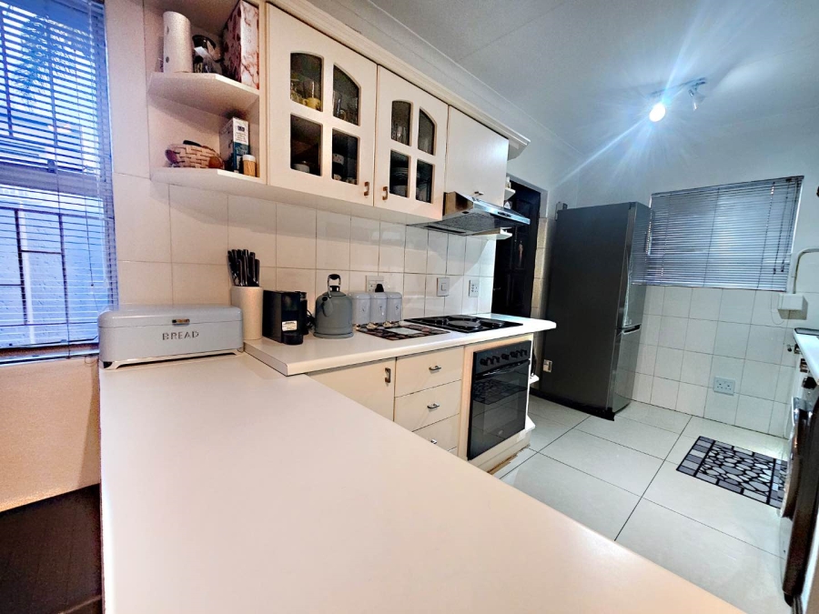2 Bedroom Property for Sale in Radiokop Gauteng