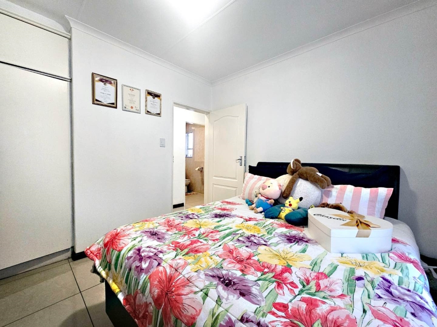 2 Bedroom Property for Sale in Radiokop Gauteng