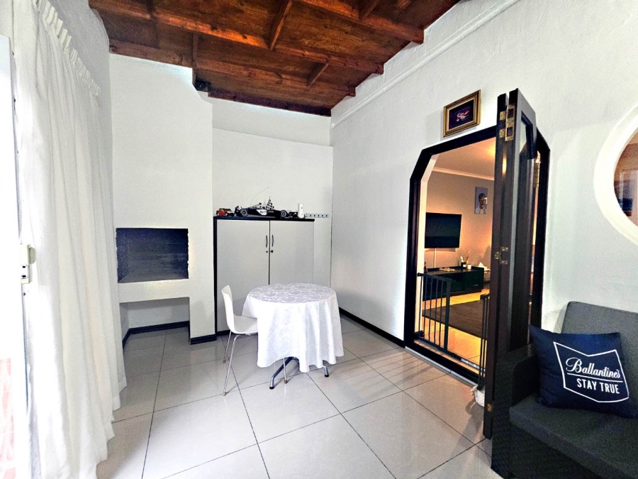 2 Bedroom Property for Sale in Radiokop Gauteng
