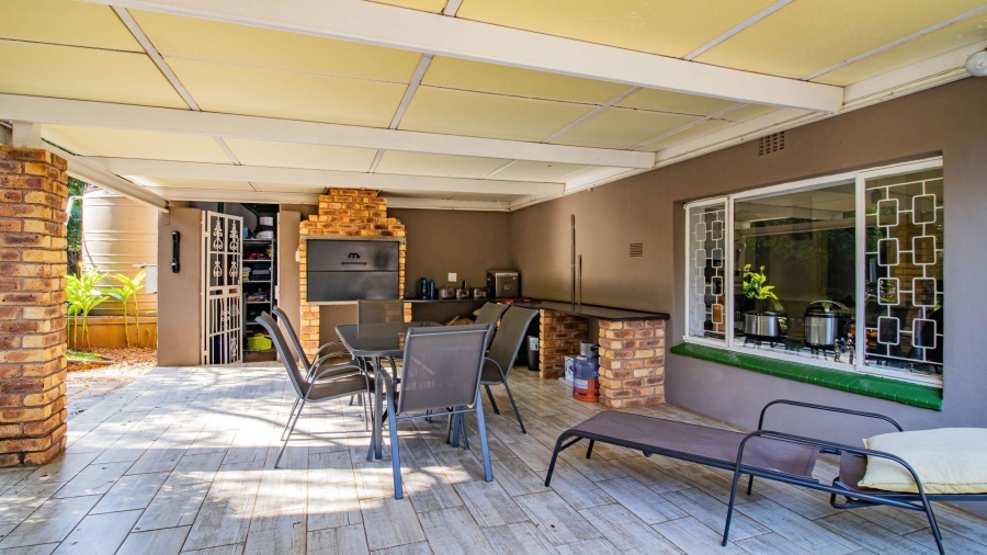 6 Bedroom Property for Sale in Florida Gauteng
