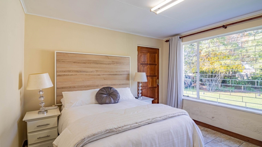6 Bedroom Property for Sale in Florida Gauteng