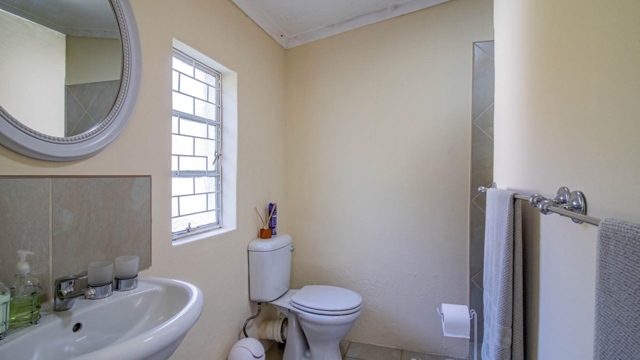 6 Bedroom Property for Sale in Florida Gauteng