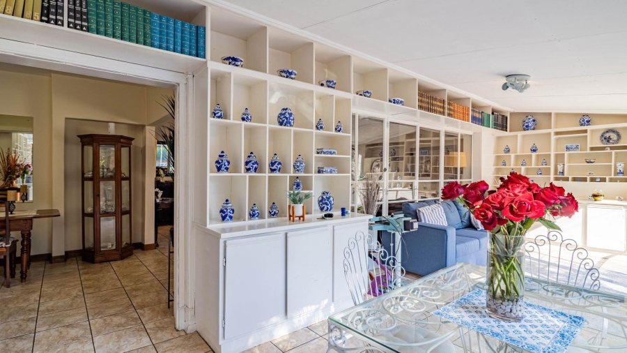 6 Bedroom Property for Sale in Florida Gauteng