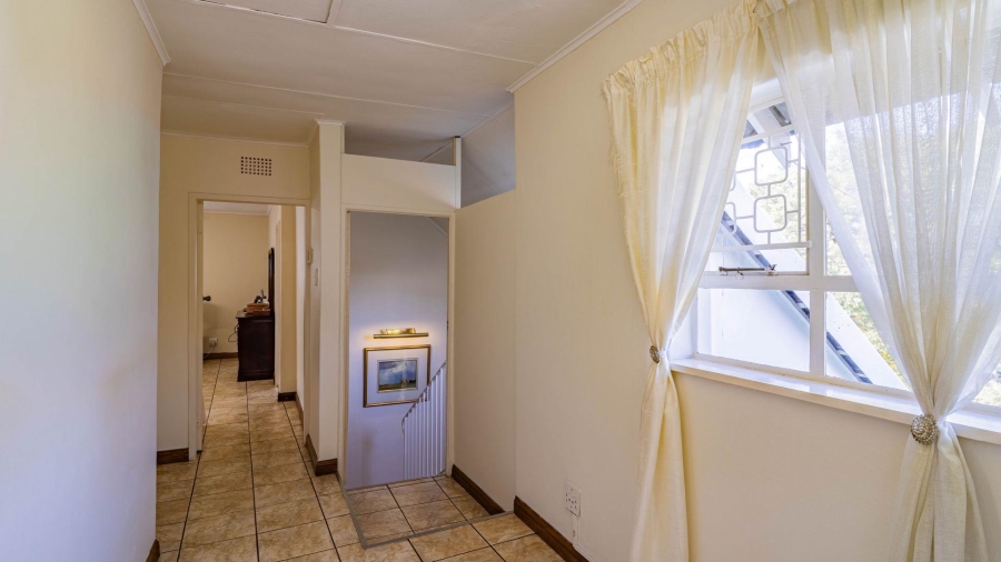 6 Bedroom Property for Sale in Florida Gauteng