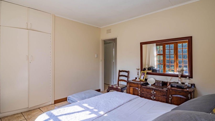 6 Bedroom Property for Sale in Florida Gauteng