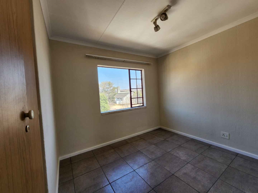 To Let 3 Bedroom Property for Rent in Moregloed Gauteng