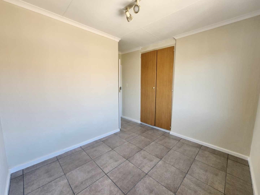 To Let 3 Bedroom Property for Rent in Moregloed Gauteng