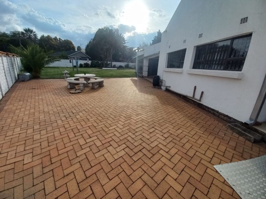 4 Bedroom Property for Sale in Sunward Park Gauteng
