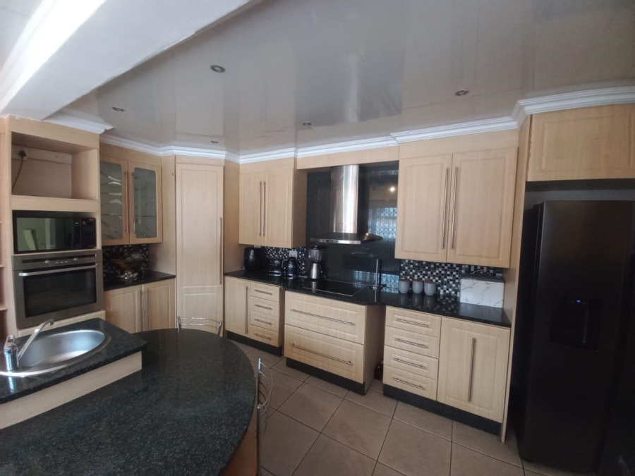 4 Bedroom Property for Sale in Sunward Park Gauteng