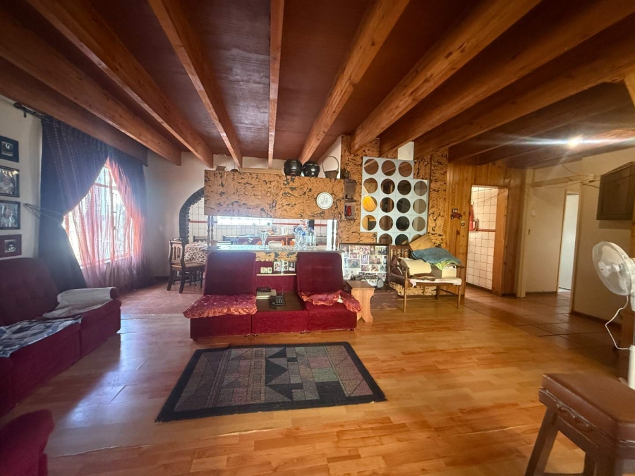 4 Bedroom Property for Sale in Witpoortjie Gauteng