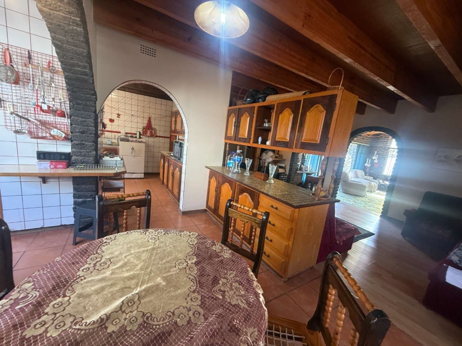 4 Bedroom Property for Sale in Witpoortjie Gauteng