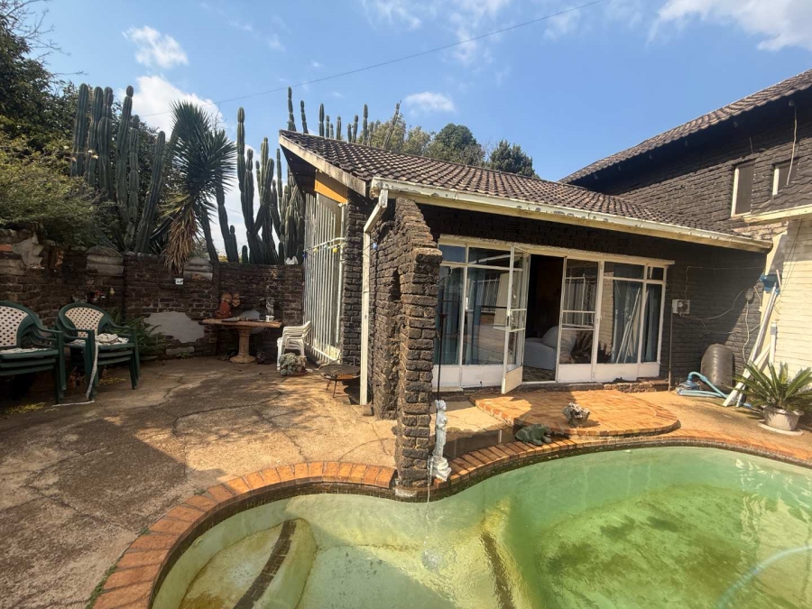 4 Bedroom Property for Sale in Witpoortjie Gauteng