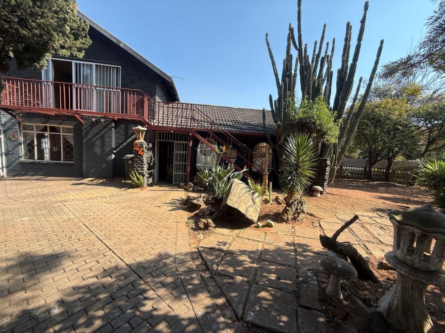 4 Bedroom Property for Sale in Witpoortjie Gauteng