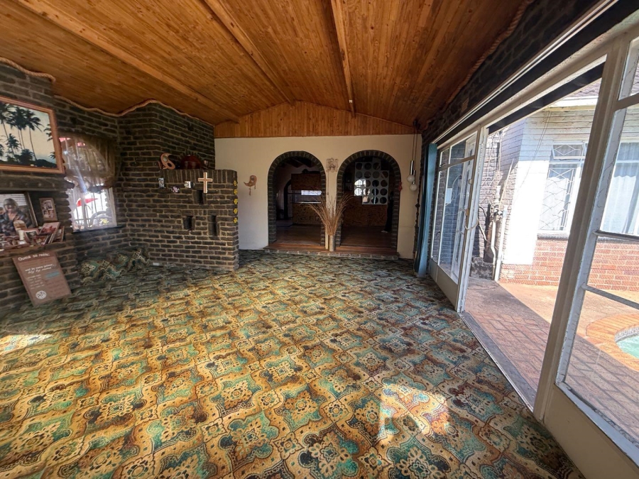 4 Bedroom Property for Sale in Witpoortjie Gauteng