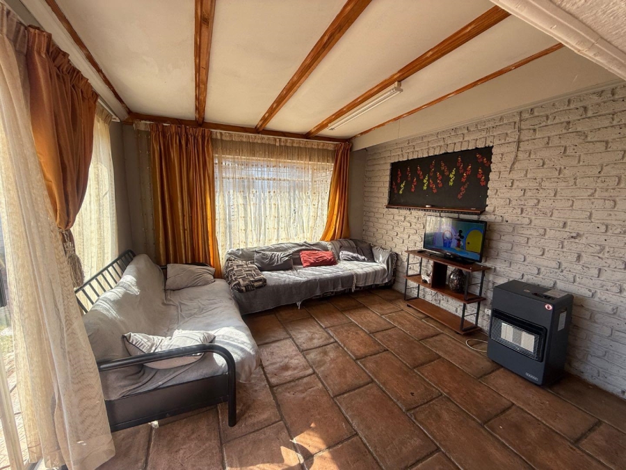 4 Bedroom Property for Sale in Witpoortjie Gauteng
