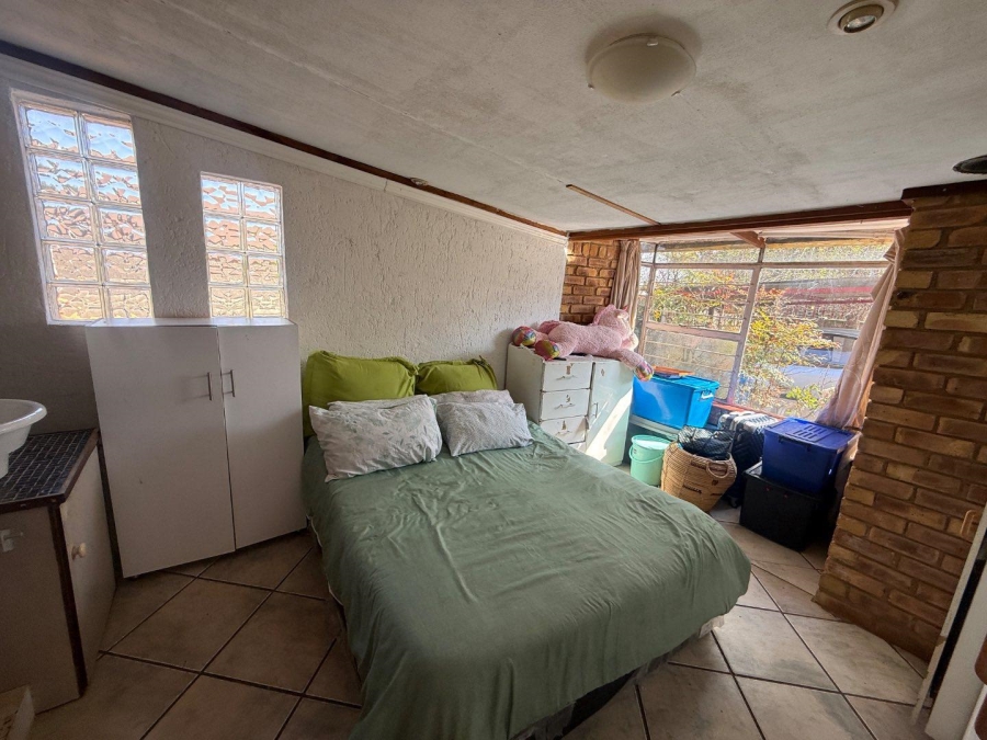 4 Bedroom Property for Sale in Witpoortjie Gauteng