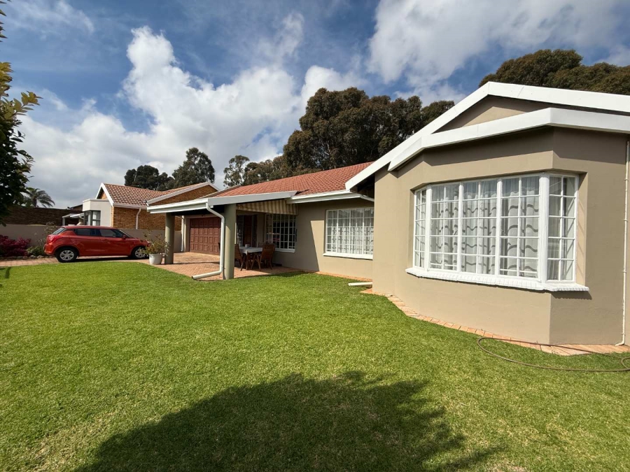 3 Bedroom Property for Sale in Bergbron Gauteng