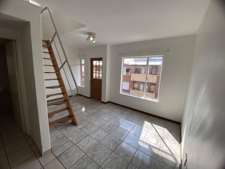 To Let 1 Bedroom Property for Rent in Braamfontein Werf Gauteng
