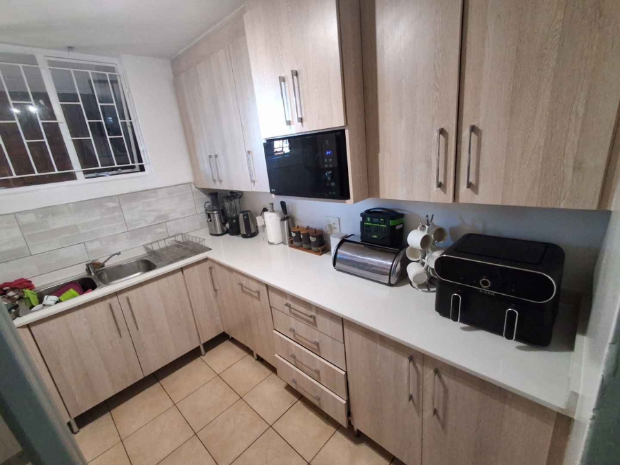 2 Bedroom Property for Sale in Silverton Gauteng