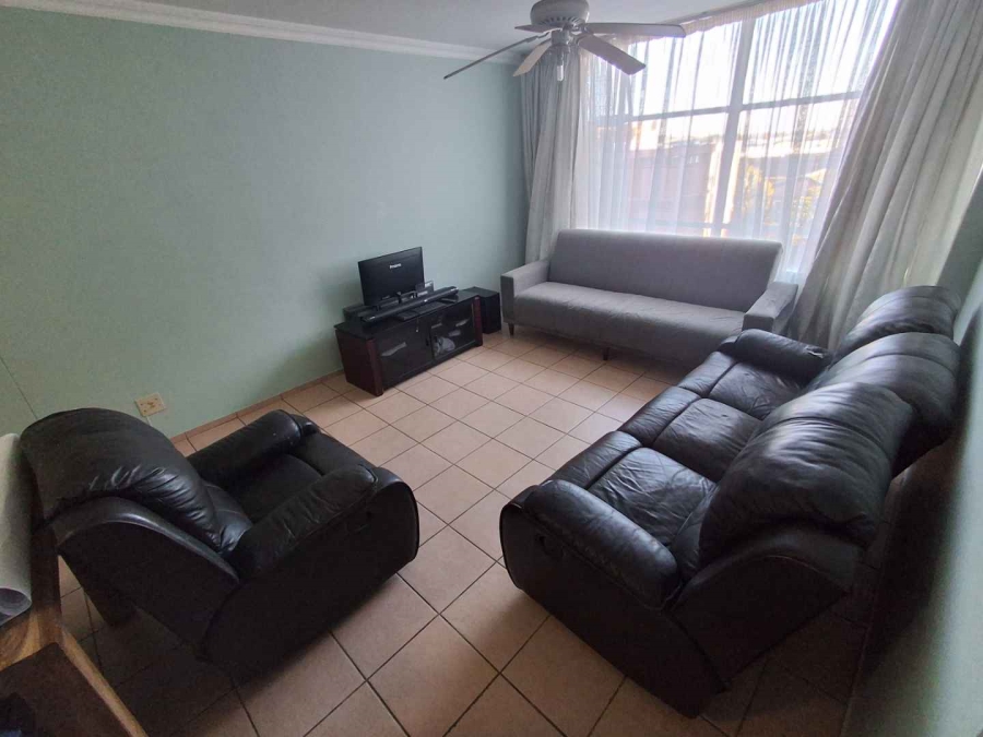 2 Bedroom Property for Sale in Silverton Gauteng