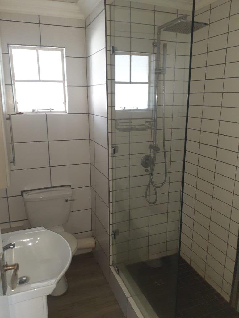 2 Bedroom Property for Sale in Groenkloof Gauteng