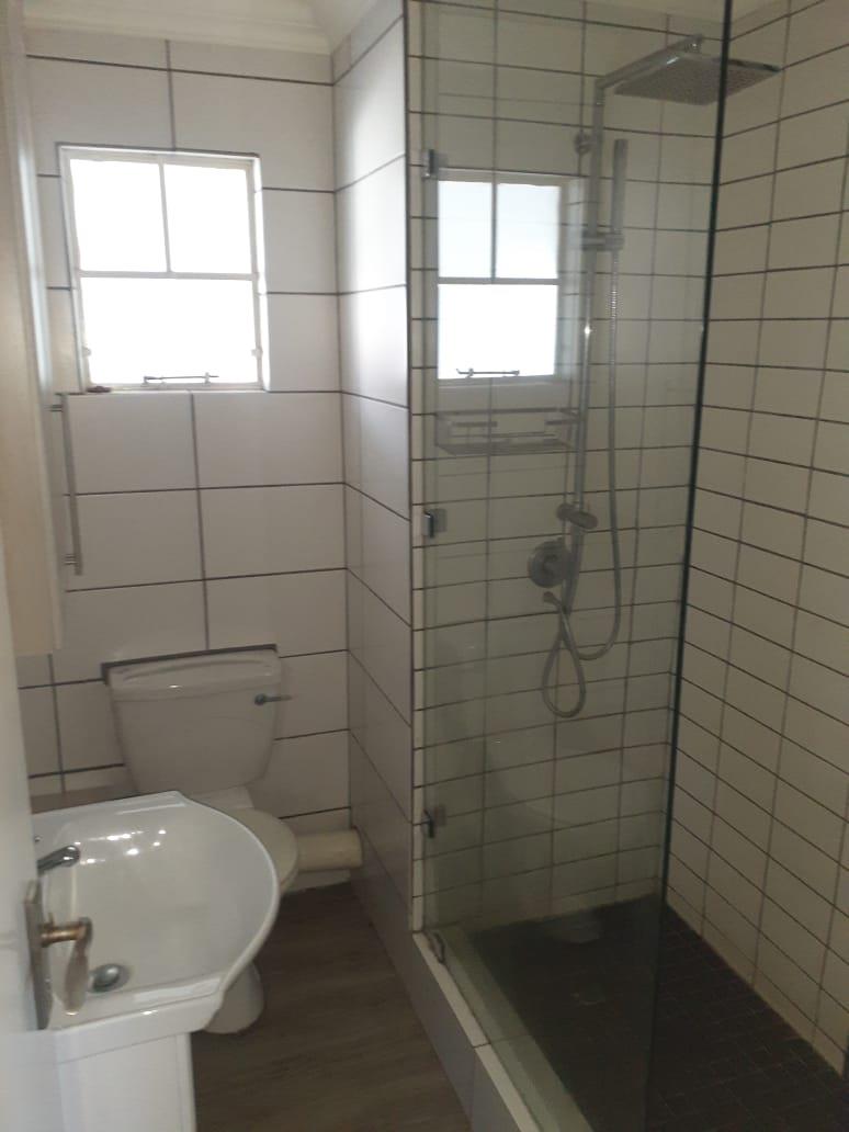 2 Bedroom Property for Sale in Groenkloof Gauteng
