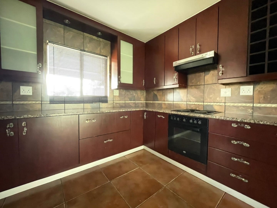 3 Bedroom Property for Sale in Rooihuiskraal North Gauteng