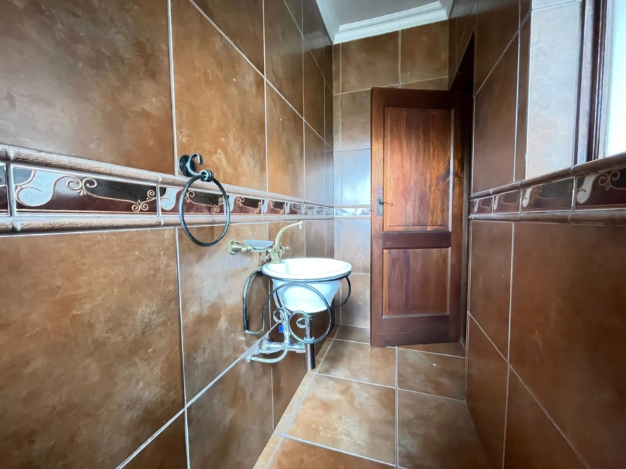 3 Bedroom Property for Sale in Rooihuiskraal North Gauteng