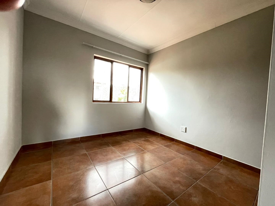 3 Bedroom Property for Sale in Rooihuiskraal North Gauteng