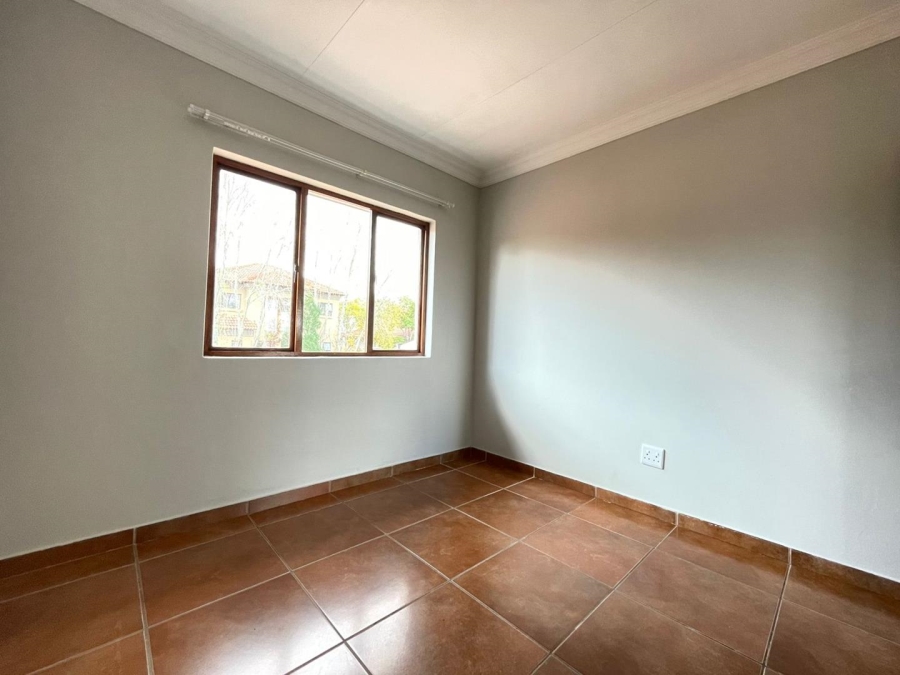 3 Bedroom Property for Sale in Rooihuiskraal North Gauteng
