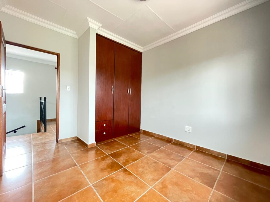 3 Bedroom Property for Sale in Rooihuiskraal North Gauteng