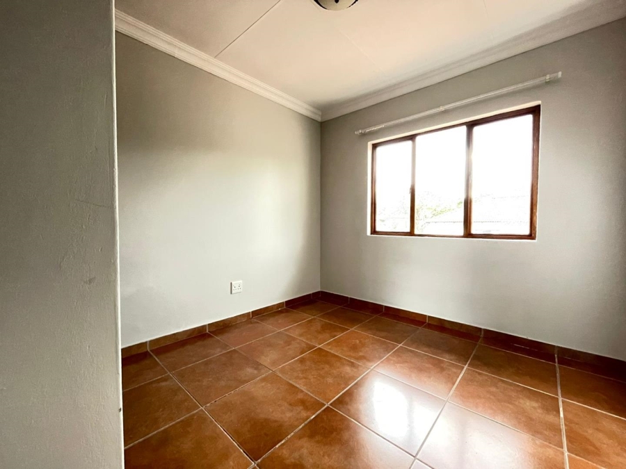 3 Bedroom Property for Sale in Rooihuiskraal North Gauteng
