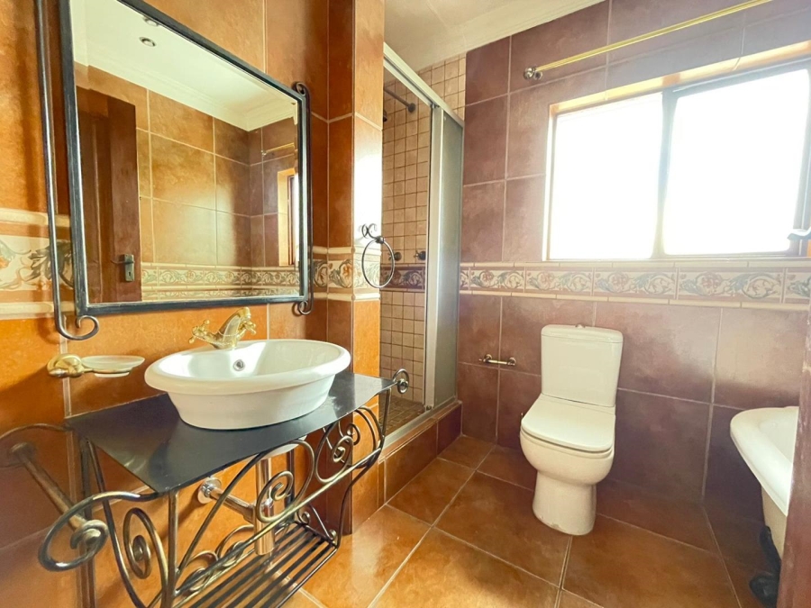 3 Bedroom Property for Sale in Rooihuiskraal North Gauteng