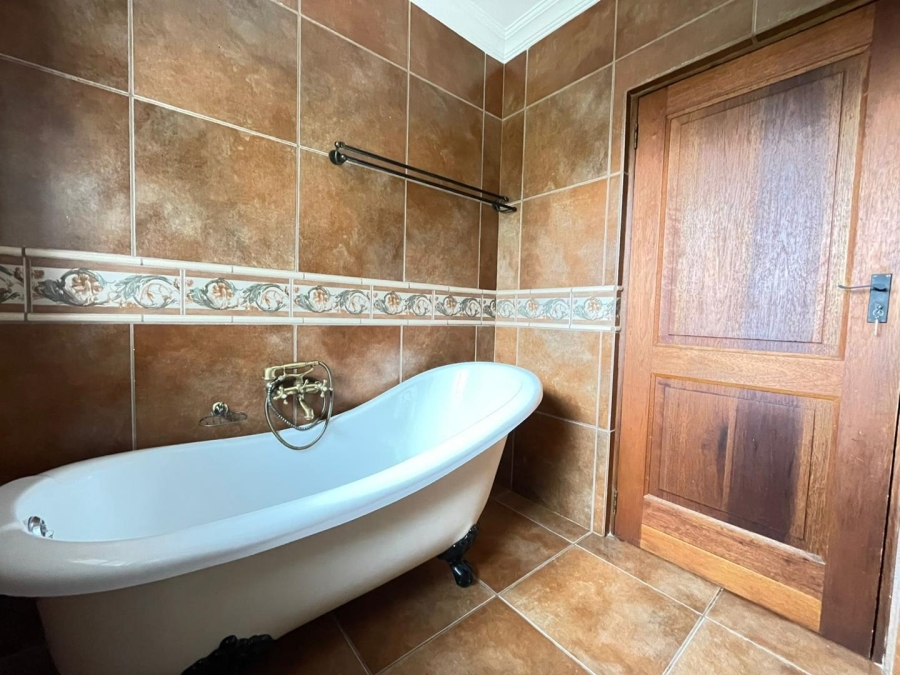 3 Bedroom Property for Sale in Rooihuiskraal North Gauteng
