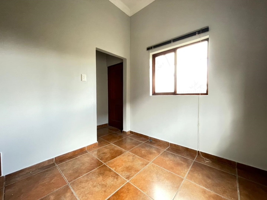 3 Bedroom Property for Sale in Rooihuiskraal North Gauteng