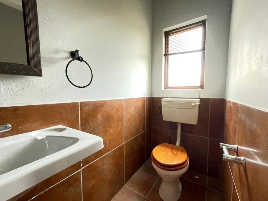 3 Bedroom Property for Sale in Rooihuiskraal North Gauteng