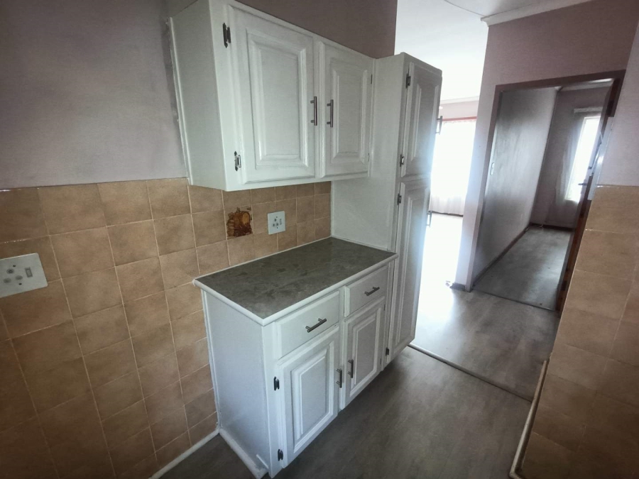 2 Bedroom Property for Sale in Wierdapark Gauteng