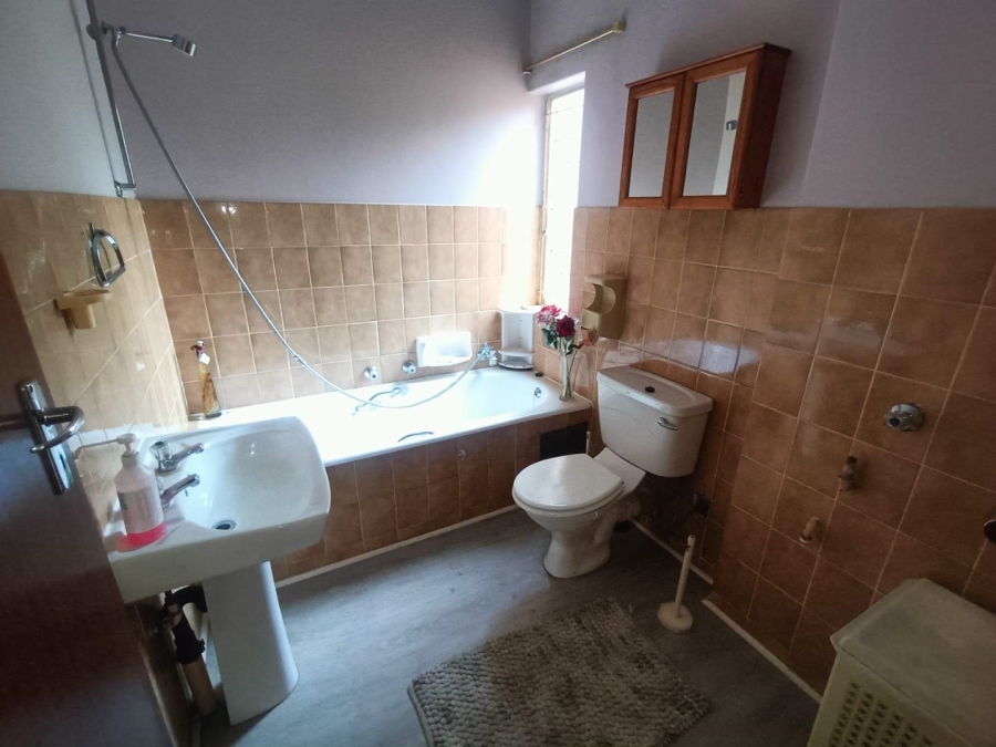 2 Bedroom Property for Sale in Wierdapark Gauteng