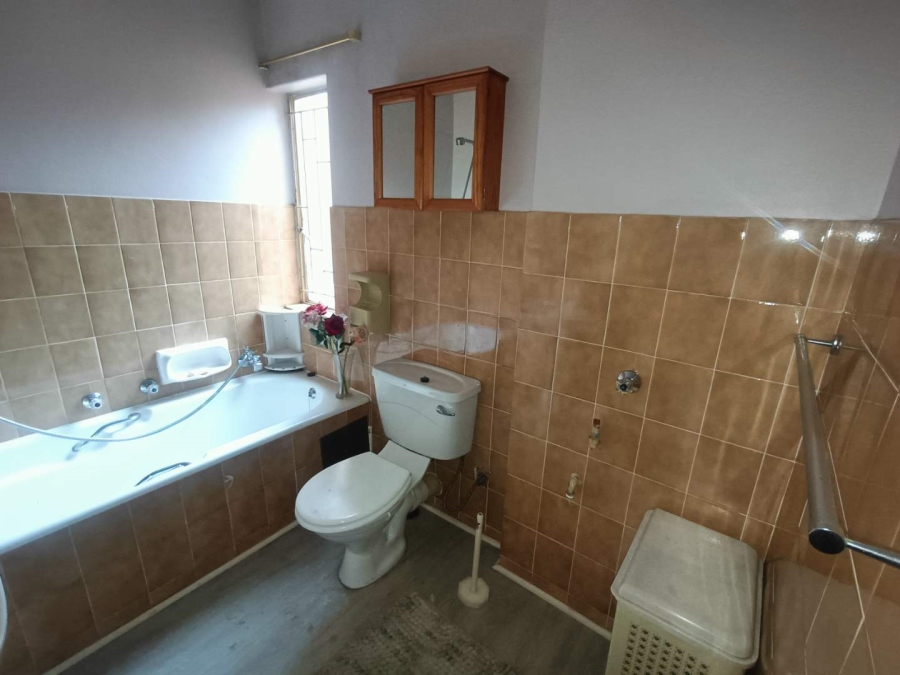 2 Bedroom Property for Sale in Wierdapark Gauteng
