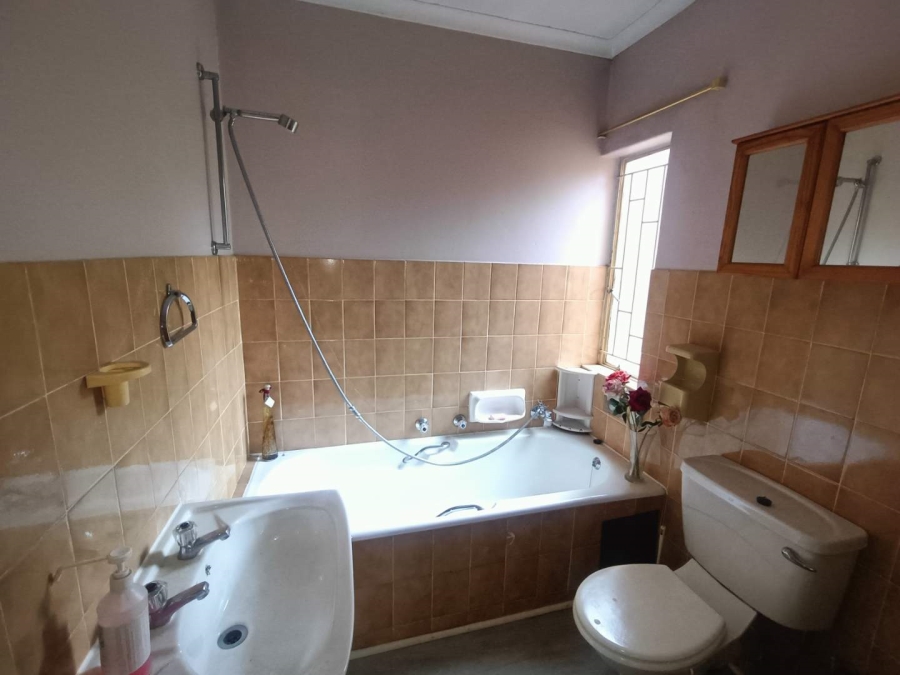 2 Bedroom Property for Sale in Wierdapark Gauteng