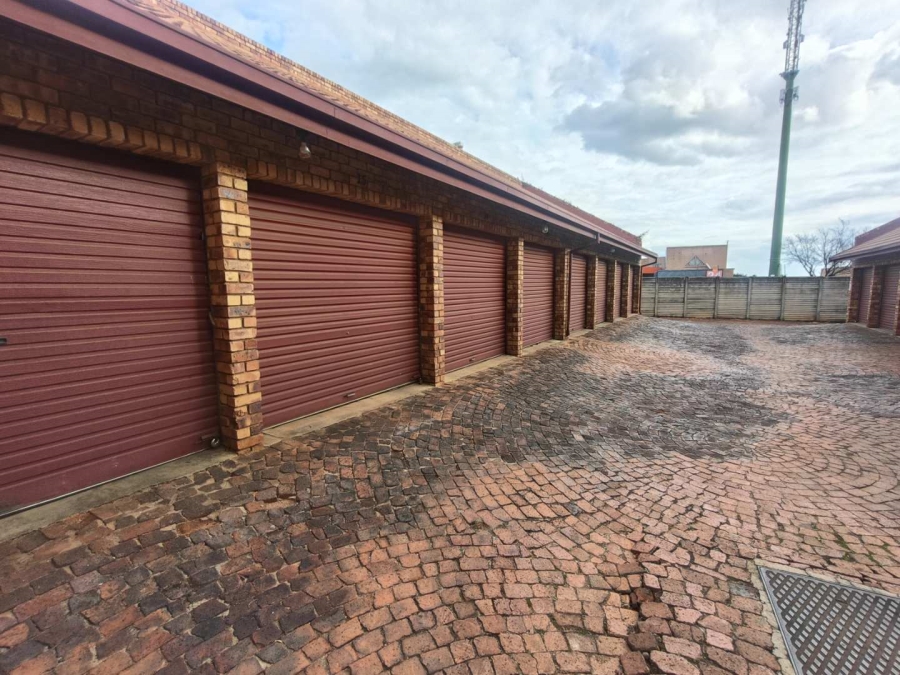 2 Bedroom Property for Sale in Wierdapark Gauteng