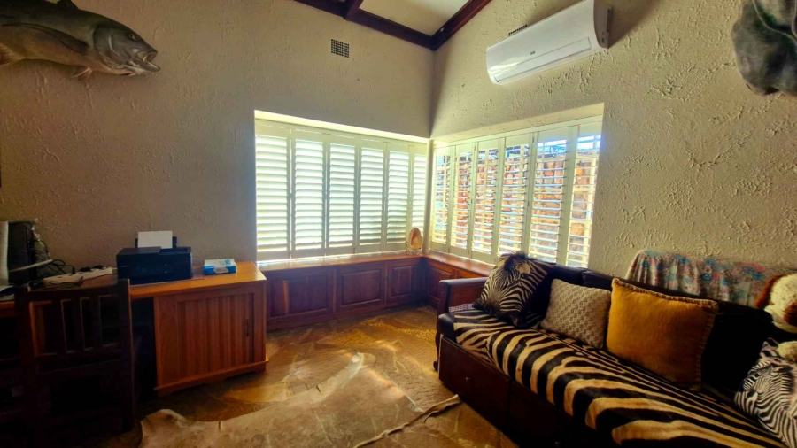 5 Bedroom Property for Sale in Rietondale Gauteng