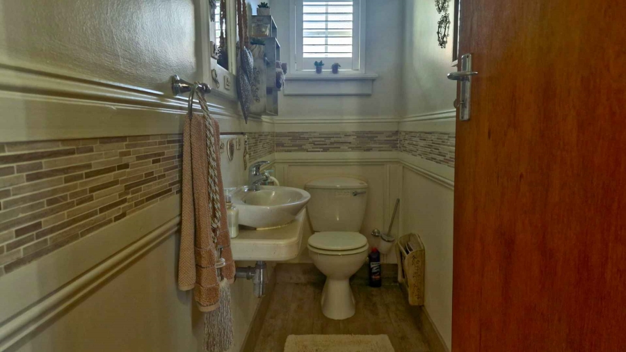 5 Bedroom Property for Sale in Rietondale Gauteng