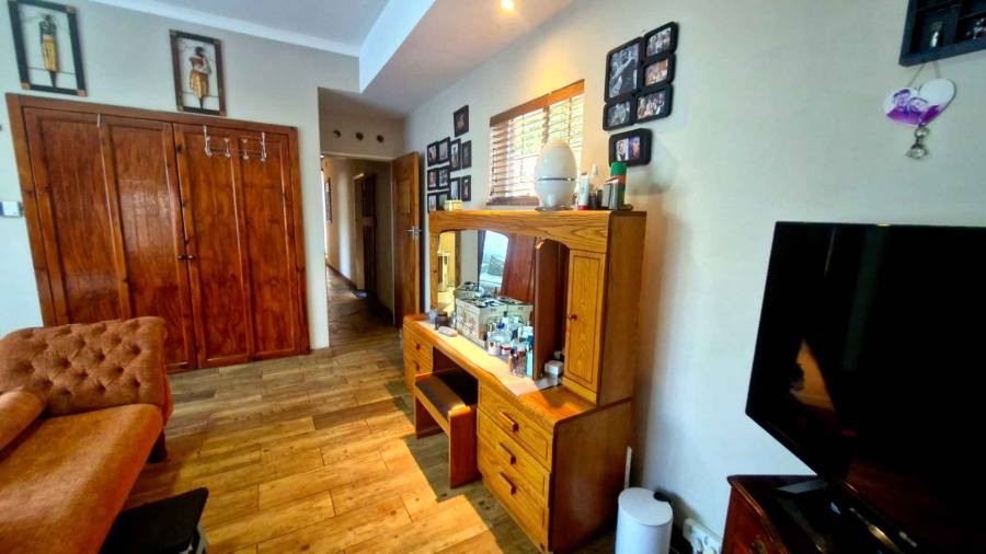 5 Bedroom Property for Sale in Rietondale Gauteng
