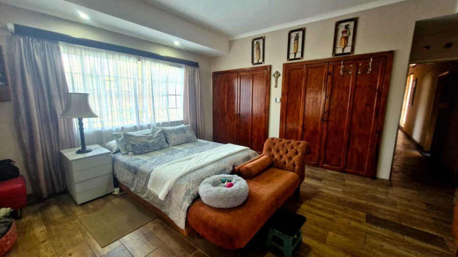 5 Bedroom Property for Sale in Rietondale Gauteng