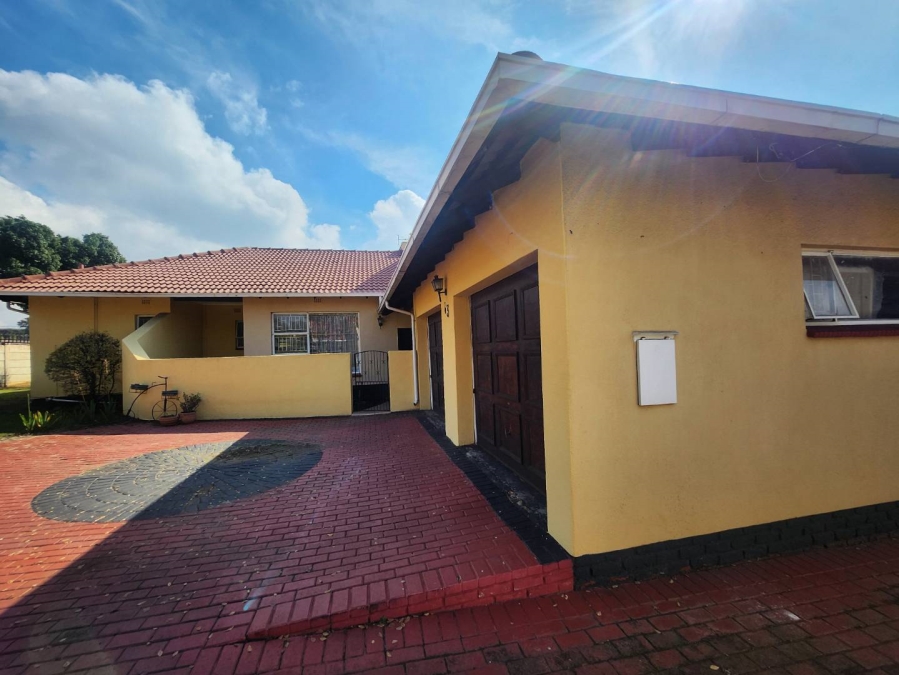 4 Bedroom Property for Sale in Randhart Gauteng